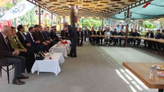 Burhaniye de resmi bayramlaşma töreni yapıldı