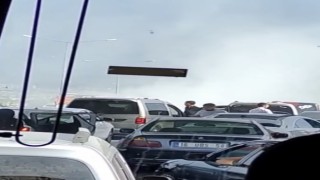 Bursada araç yandı, Mudanya yolu kilitlendi