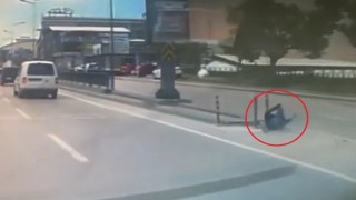 Bursada görülmemiş kaza..Motosiklet sürücüsünün ölümden döndüğü anlar kamerada