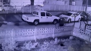 Bursada soğukkanlı hırsız bahçe kapısını çaldı