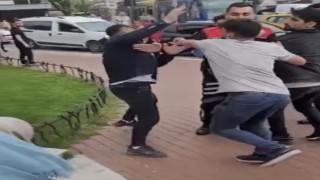 Bursada “yan baktın” kavgası