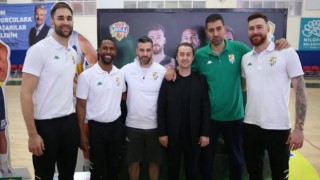 Bursaspor Basketbol Takımı, üç oyuncusuyla sözleşme yeniledi