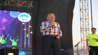 Büyükşehirden unutulmaz üniversite gençlik spor festivali
