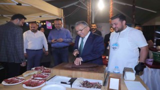 Büyükşehirin Kale İçi Sanat Etkinliklerine yoğun ilgi