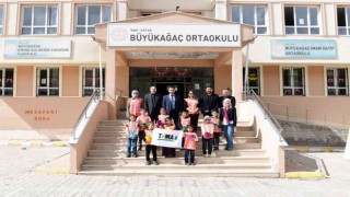 Çatakta minik gönüllüler tohum ekip üyelik kartlarını aldı
