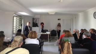 Çiğlide kadınlar sağlıklı yaş alma seminerinde buluştu