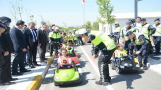 Çocuklara trafik eğitimi verildi