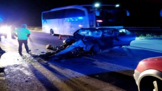 Çorumda yolcu otobüsü otomobille çarpıştı: 6 yaralı
