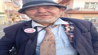 Demokrat Parti kurulduğu günden beri bu rozeti kimse çıkaramadı