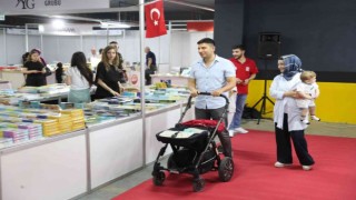Denizlide yazarlar ve okuyucular bir araya geldi