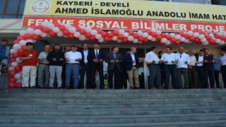 Develi Ahmed İslamoğlu Anadolu İmam Hatip Lisesinde Bilim Fuarı açıldı