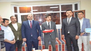 Didim Ülkü Ocaklarında bayrak değişimi