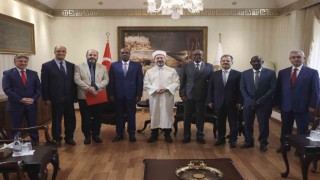 Diyanet İşleri Başkanı Erbaş, Cibuti Din İşleri ve Vakıflar Bakanı Barrehi kabul etti