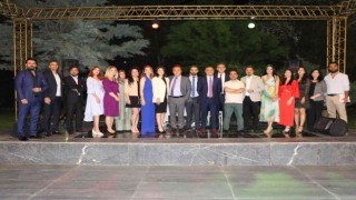 Diyarbakır Radikal Okullarında coşkulu mezuniyet kutlaması
