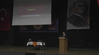 Doç. Dr. Mustafa Lale: “Teknolojiyi takip edemeyen toplumlar büyümede istedikleri noktaya gelemiyor”