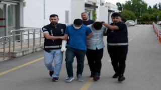 Dönercilerin yer kavgası: 1i ağır 2 yaralı