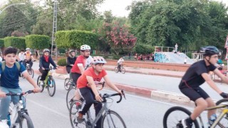 Dörtyoldaki bisiklet etkinliğinde 200 kişi pedal çevirdi