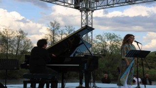 Dünyaca ünlü piyanist Fazıl Say, Tuncelide binlerce kişiye konser verdi