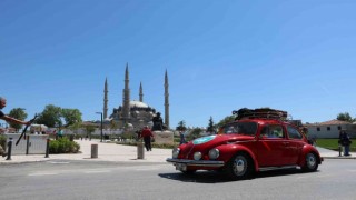 Edirnede 1. Klasik Otomobil Balkan Turu Bulgaristana doğru yolla çıktı