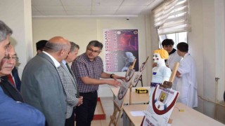Edremit Mesleki ve Teknik Anadolu Lisesinde robotik kodlama sergisi açıldı
