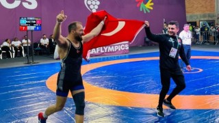 Edremitli öğretmen olimpiyatlarda altın madalya kazandı