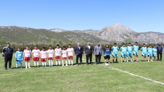 Eğirdirde okullar arası futbol turnuvası başladı