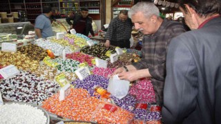 Elazığ Kapalı Çarşıda bayram yoğunluğu