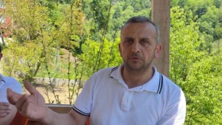 Elektrik direğini yıkılmasın diye önce eve bağladı, sonra kalasla sağlamlaştırdı