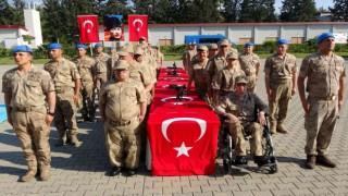 Engelli vatandaşlar çakı gibi asker oldu