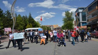 Engellilerden farkındalık yürüyüşü