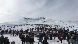 Erciyeste bereketli sezon: 2 milyon ziyaretçi