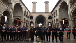 Erzurumda ‘Oltu Taşı sergisi açıldı