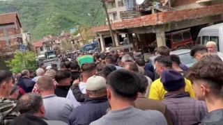 Eşi tarafından öldürülen kadın bayram günü defnedildi