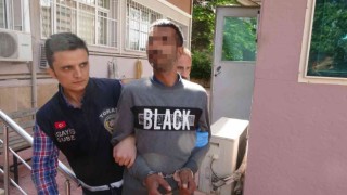 Eşine ve öz kardeşine kurşun yağdırdı