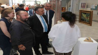 ESOGÜde Endemik Çağrışımlar konulu karma seramik ve resim sergisi açıldı