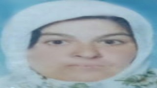 Evinin önünde düşen kadın hastanede hayatını kaybetti