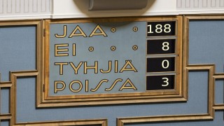 Finlandiya parlamentosu NATOya üyelik başvurusunu onayladı
