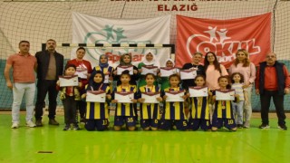 Futsalda yarı final bileti alan takımlar belli oldu