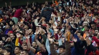 Galatasaray taraftarından yönetime tepki