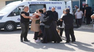 Gaz sızıntısından hayatını kaybeden 2 işçinin cenazesi, gözyaşları arasında morgdan alındı