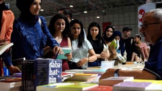Gaziantep Kitap Fuarında 3 milyon kitap görücüye çıktı