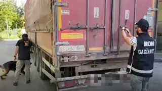 Gaziantepte 10 bin 400 paket kaçak sigara ele geçirildi