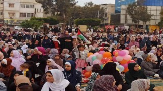 Gazzede iki yıl sonra Covid-19 kısıtlamaları olmadan bayram namazı