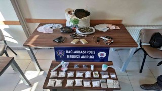 Gece bekçileri gizli bölmeyle kamufle olan zehir tacirlerini yakaladı