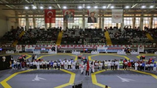 Gençler Tekvando şampiyonası Muğlada başladı