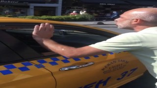 Güngörende yabancı uyruklu müşteriyi tercih eden taksici ile UKOME çalışanı tartıştı