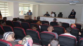 Hakkâride okullara hizmet veren gıda sektörü çalışanlarına hijyen eğitimi