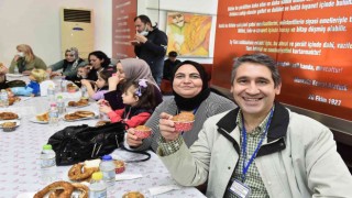 Halk Ekmekte bir ilk: Çölyak hastalarına özel glutensiz taze simit ve yaş pasta üretildi