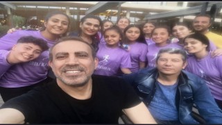 Haluk Levent, tarladan şampiyonluğa uzanan futbolcu kızlarla bir araya geldi