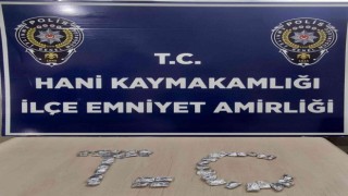 Hani İlçe Emniyet Amirliği uyuşturucu tacirlerine göz açtırmıyor